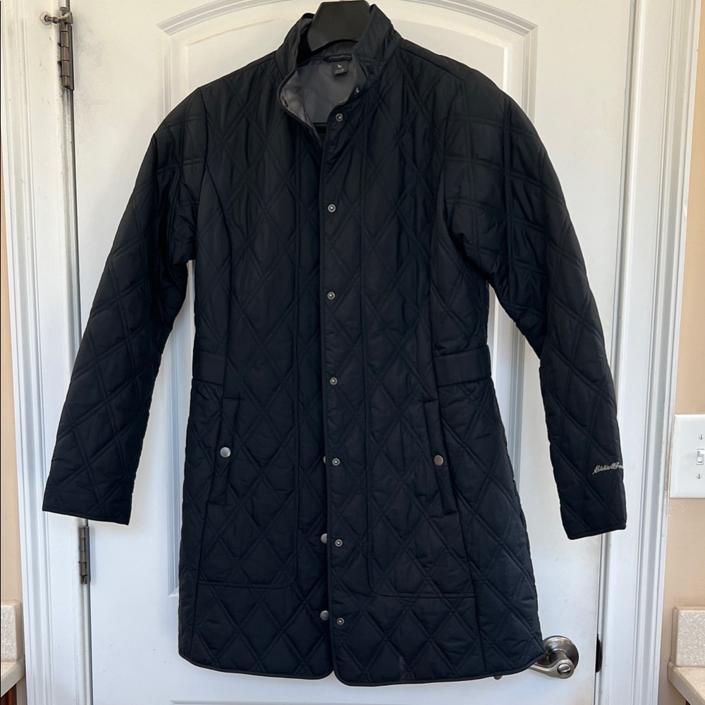 Eddie Bauer Black Women’s Quilted Jacket. M. Lightly worn.